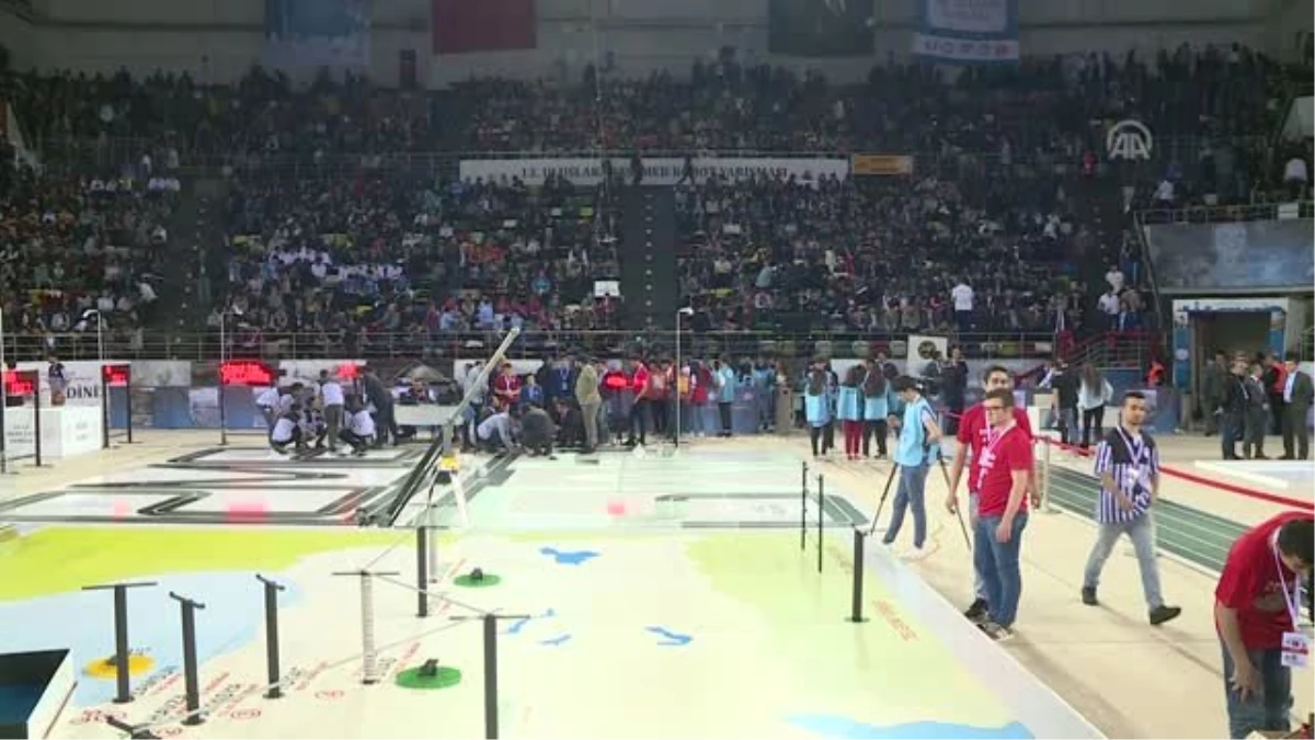 Bakan Selçuk, "13. Uluslararası MEB Robot Yarışması"Nın Açılışına Katıldı (1)