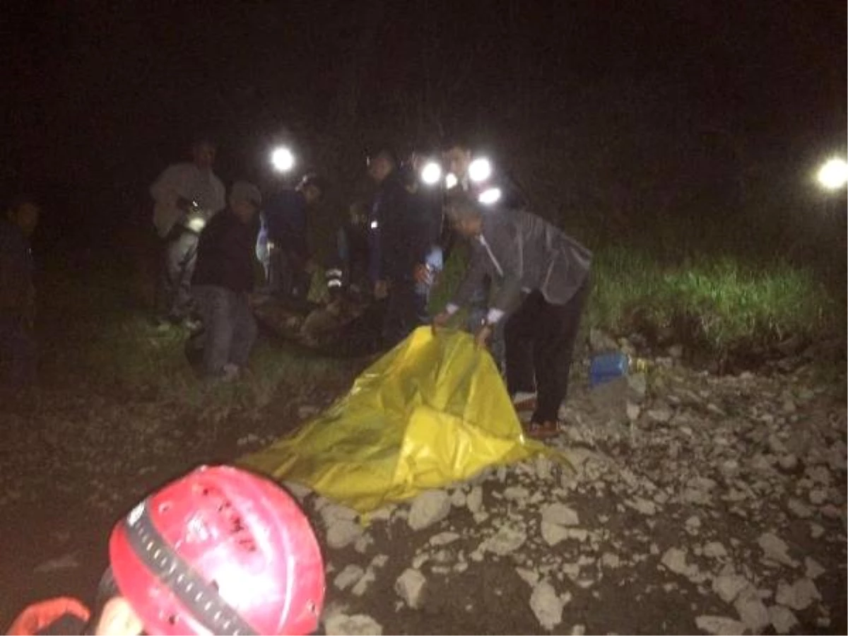 Baraj Göletindeki Otomobilden 13 Gündür Kayıp Olan Kişinin Cesedi Çıktı