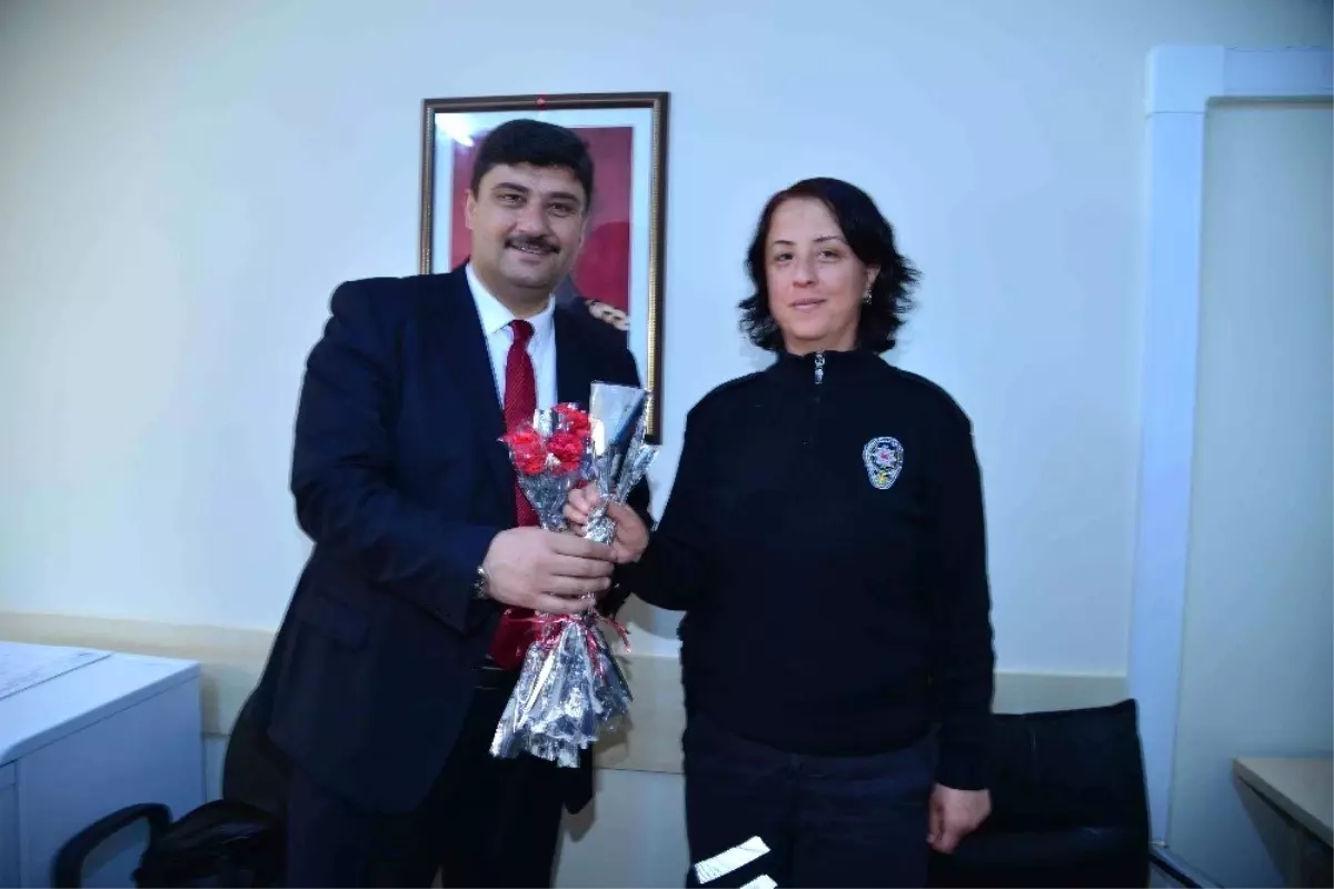 Başkan Oğuz\'dan Polislere Anlamlı Ziyaret