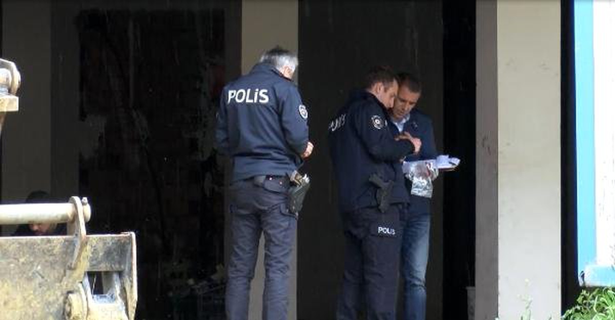 Büyükçekmece\'de Alacak Verecek Meselesi Silahlı Kavgaya Dönüştü (1)