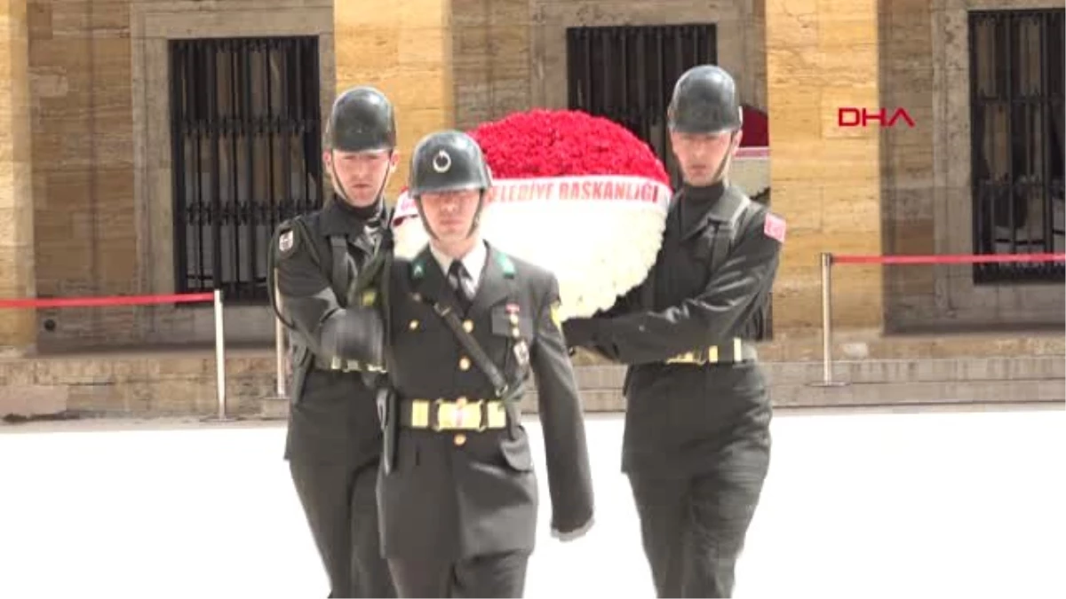 Çankaya Belediye Başkanı Taşdelen\'den, Anıtkabir Ziyareti