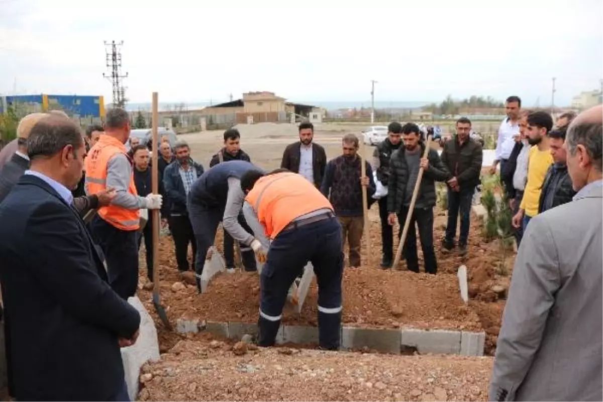 Hayriye Hemşire, Boşanma Aşaması Nedeniyle Ağrı\'ya Tayin Olmuş