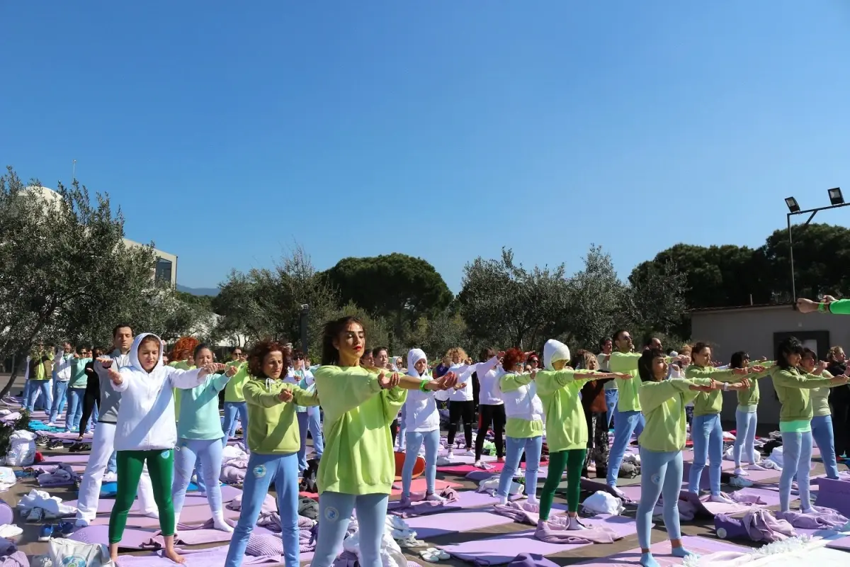 İzmir Değişim Şöleni İle Değişimi Hisset!