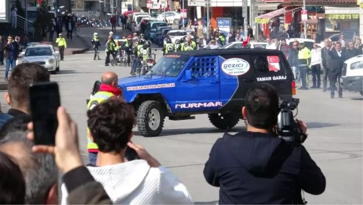 Karabük\'te Polis Haftası Kutlamasında Off-road Gösterisi