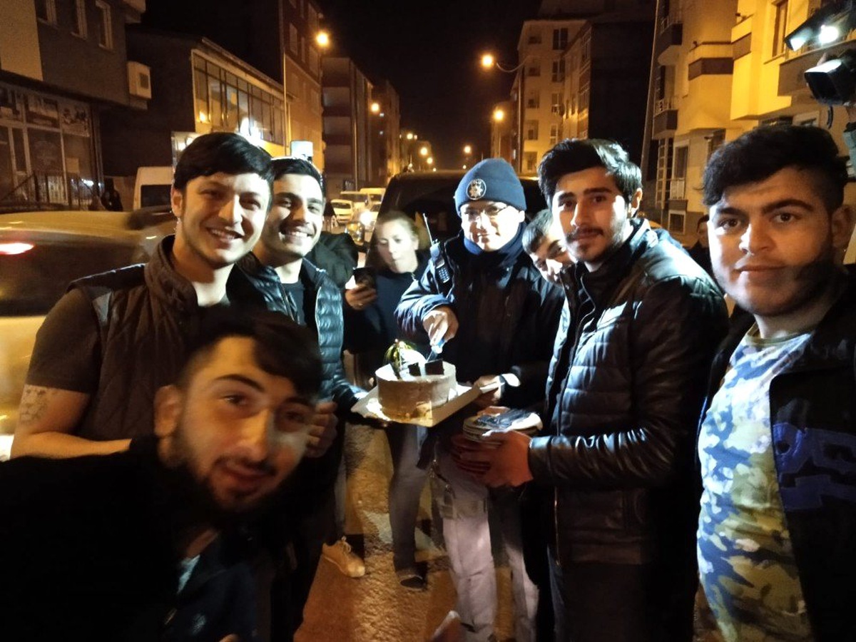 Karslı Gençlerin İhbarıyla Olay Yerine Giden Polislere Büyük Şok