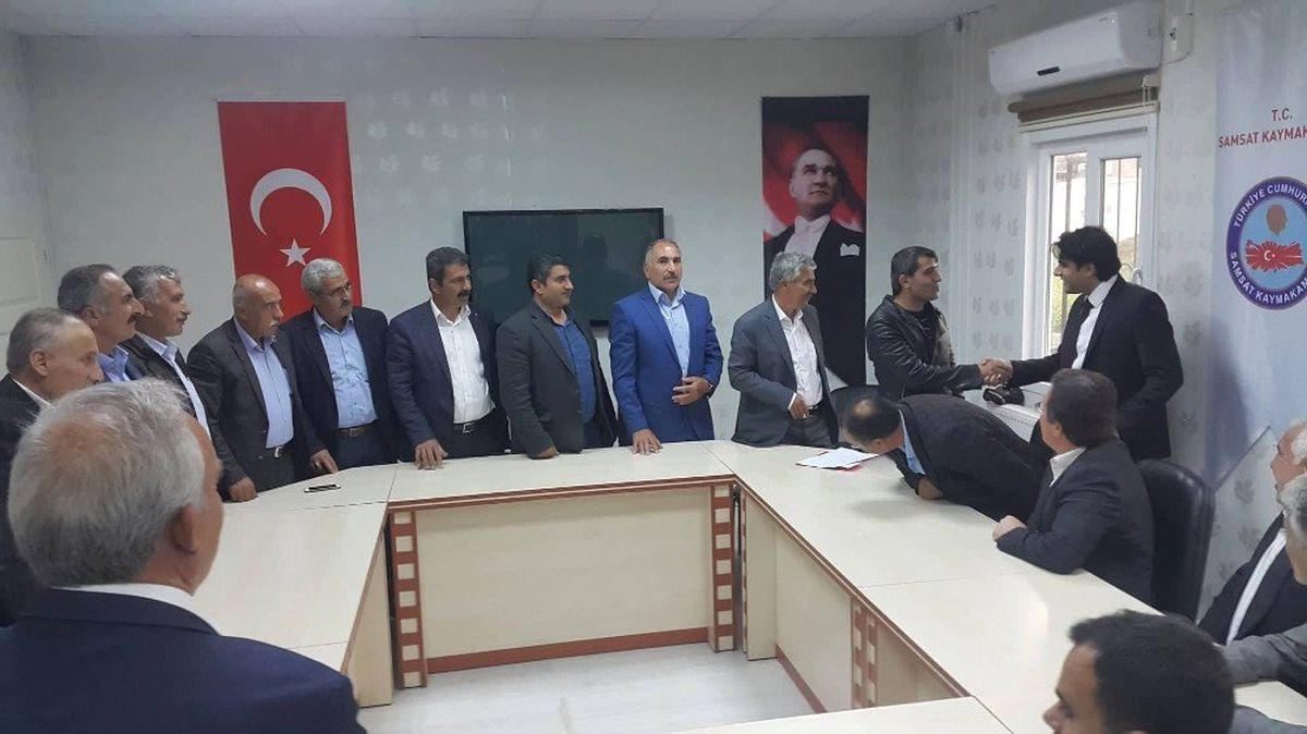 Samsat\'ta Muhtarlar Mazbatalarını Aldı