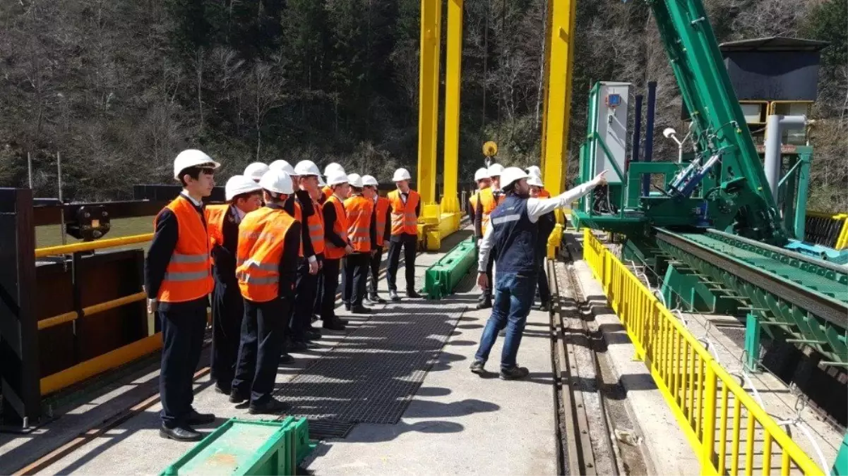 Teknik Lise Öğrencileri Sanko Hes\'lerini Ziyaret Etti