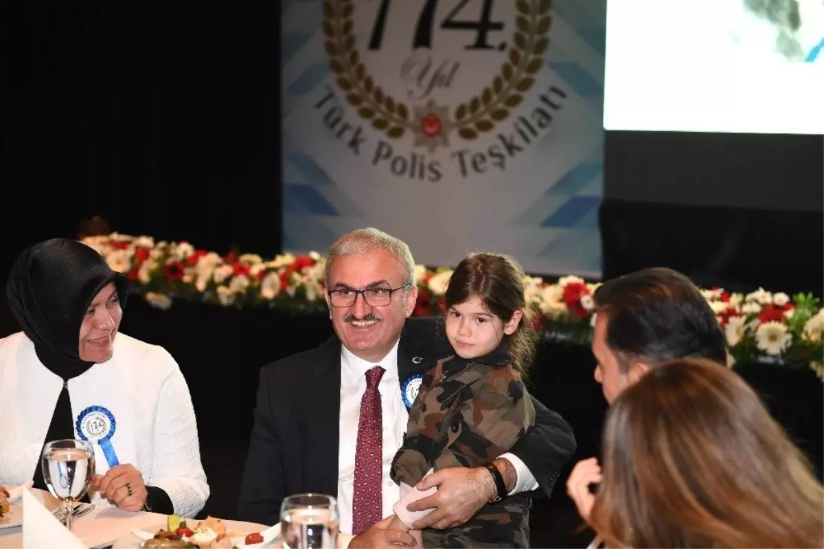 Vali Karaloğlu, Şehit Aileleri ile Akşam Yemeği Programına Katıldı