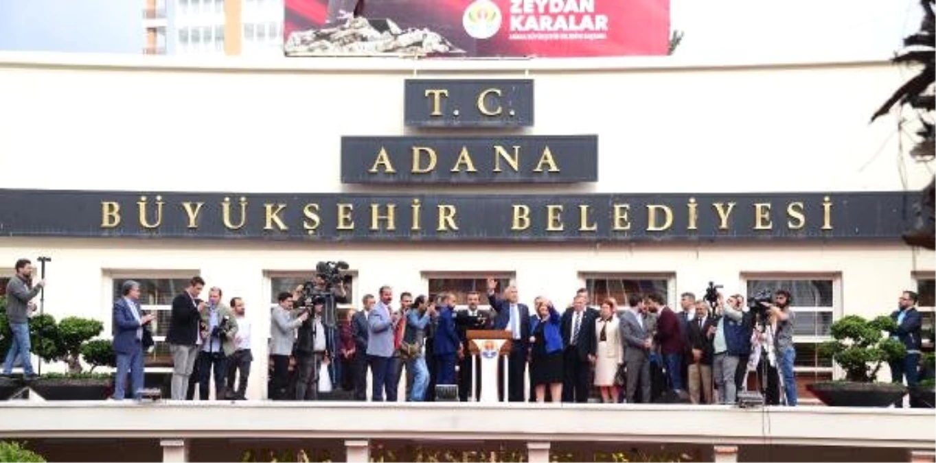 Adana\'da CHP\'li Karalar Görevi Devraldı