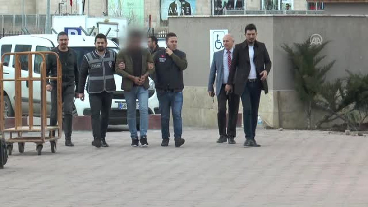 Akrabasını Bıçakla Öldürdüğü Öne Sürülen Zanlı Tutuklandı