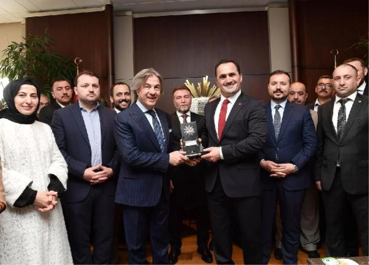 Beyoğlu Belediye Başkanı Yıldız Mazbatasını Aldı