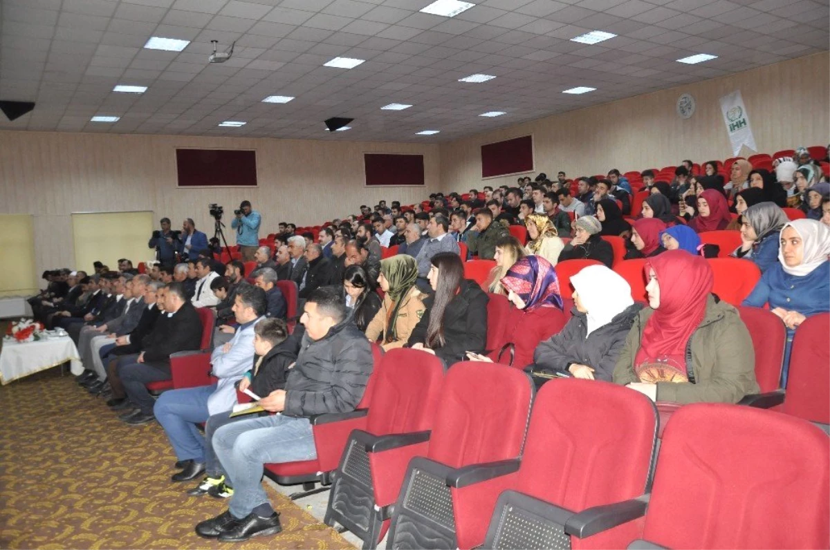 Bitlis\'te "Mahallene, Okuluna Sahip Çık: Uyuşturucuya Hayır" Konferansı
