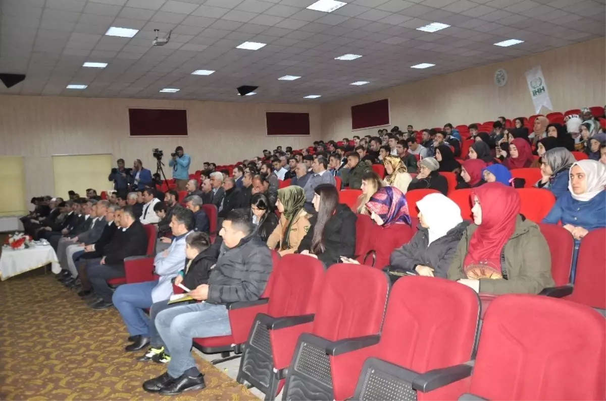 Bitlis\'te "Mahallene, Okuluna Sahip Çık: Uyuşturucuya Hayır" Konferansı