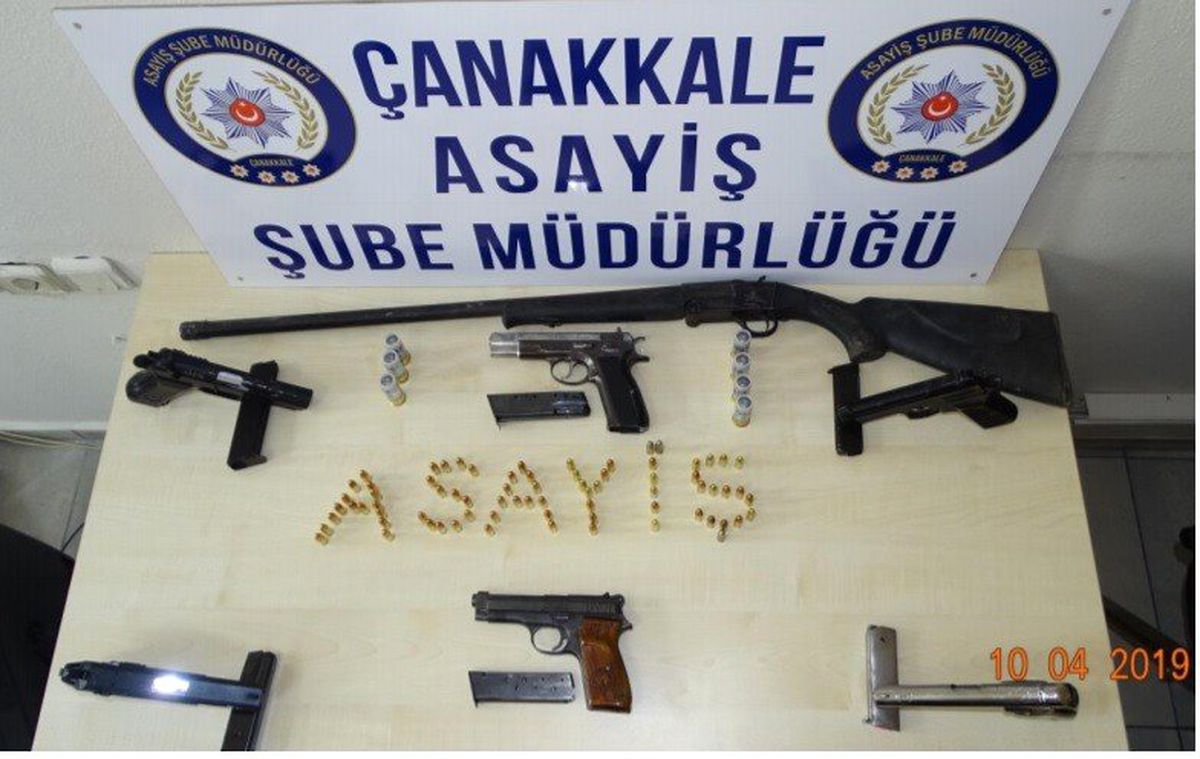 Çanakkale\'de Silahlı Çete Çökertildi