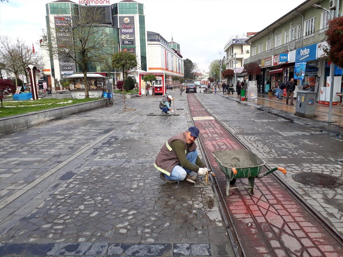 Düzce\'de Parke Döşeme Çalışmaları