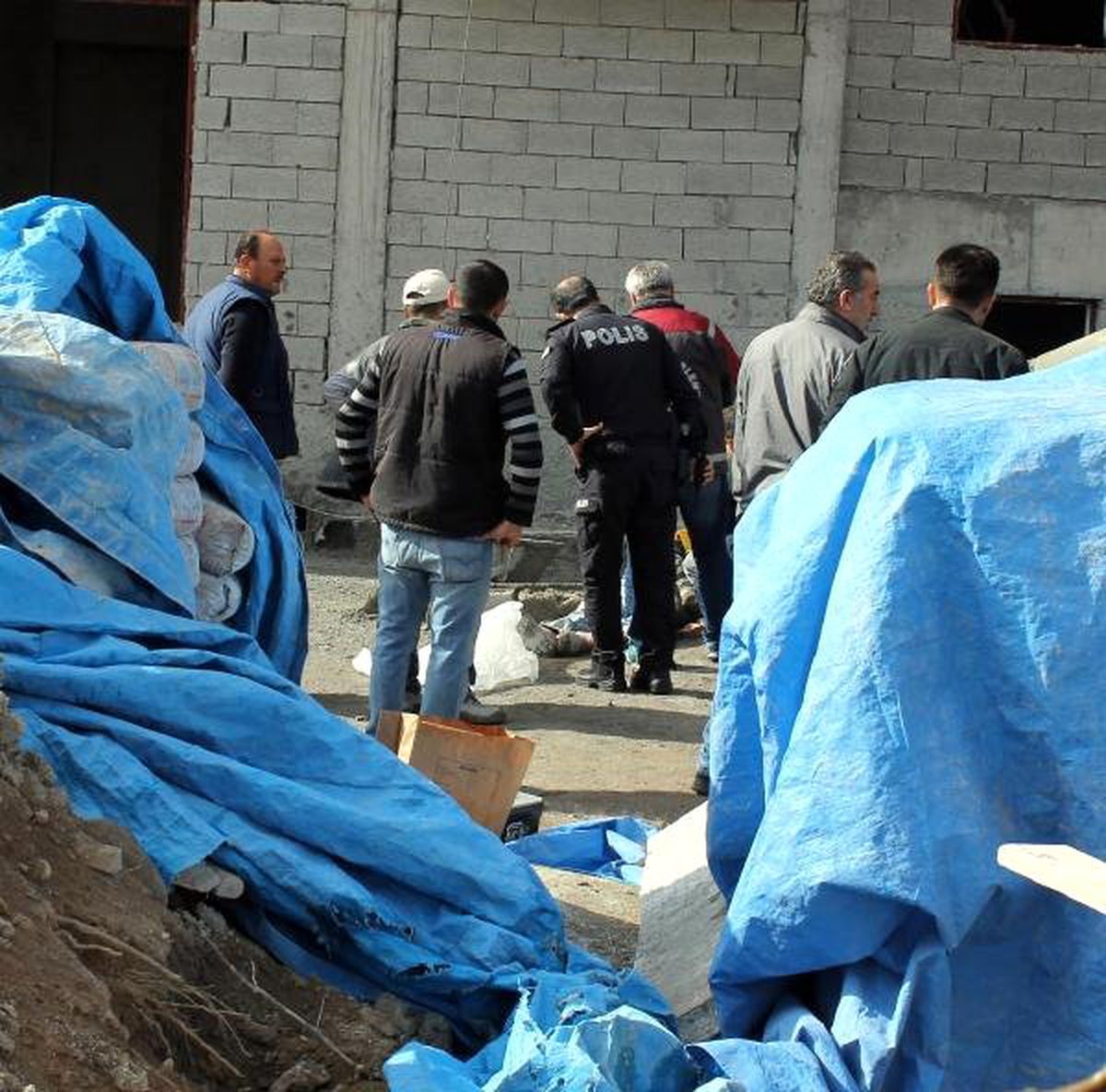 İnşaatın 5\'inci Katından Düşen İşçi Öldü