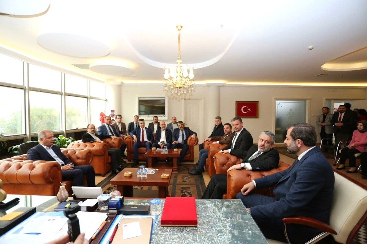 Işık : "Hemşehrilerimizin Teveccühüne Lâyık Olmaya Çalışacağız"