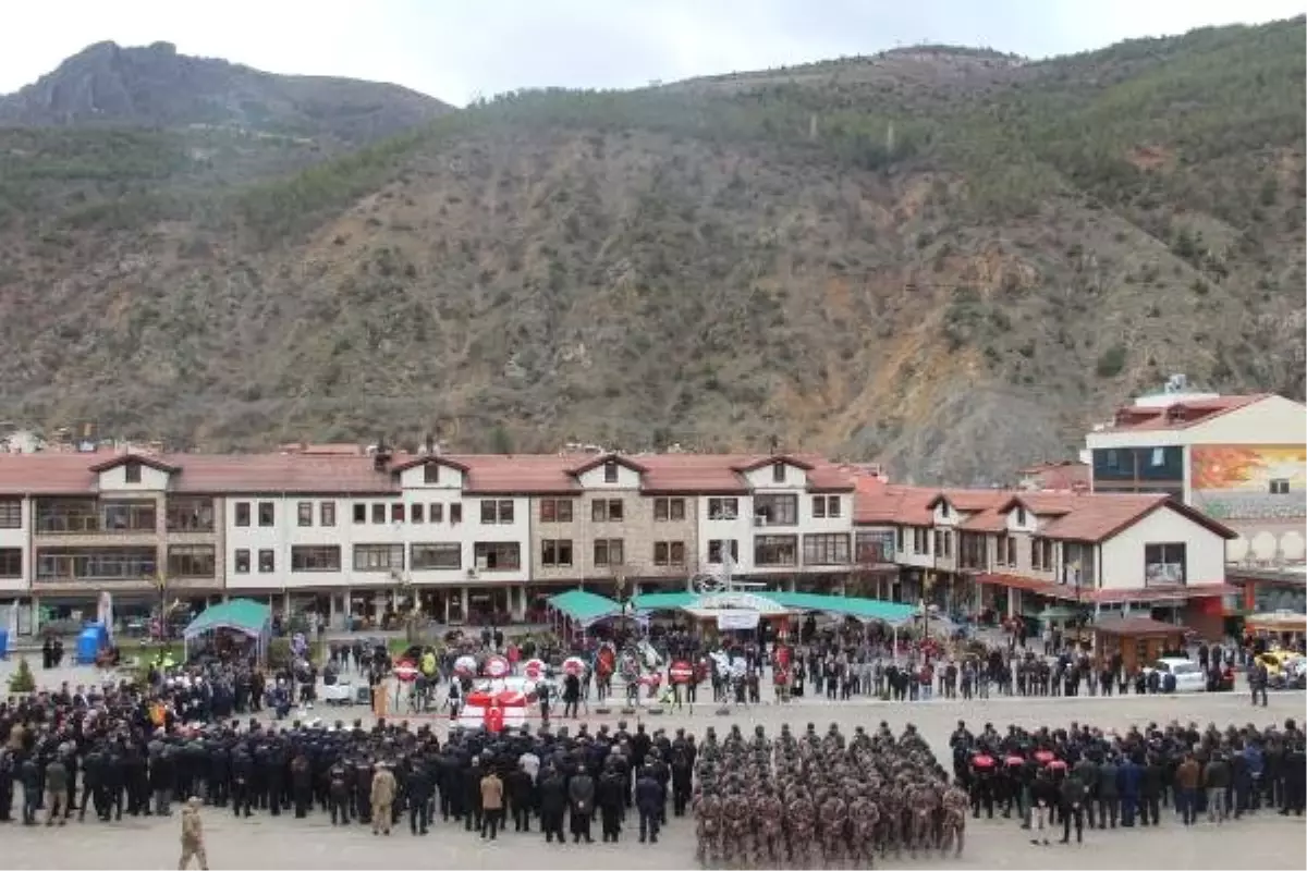 Kalp Krizi Geçiren Gümüşhane Emniyet Müdür Yardımcısı Yaşamını Yitirdi (2)