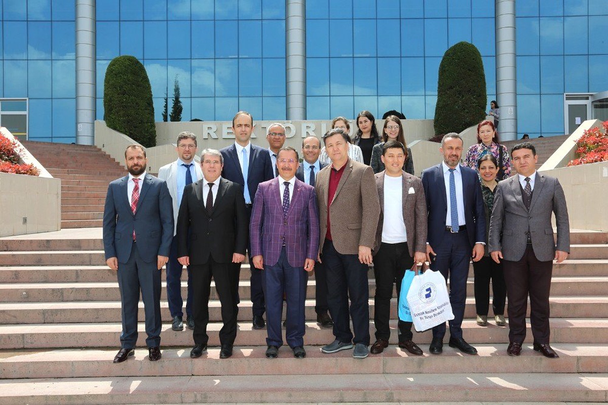 Kırgız Üniversiteler ile Paü Arasında İkili Genel Anlaşma İmzalandı