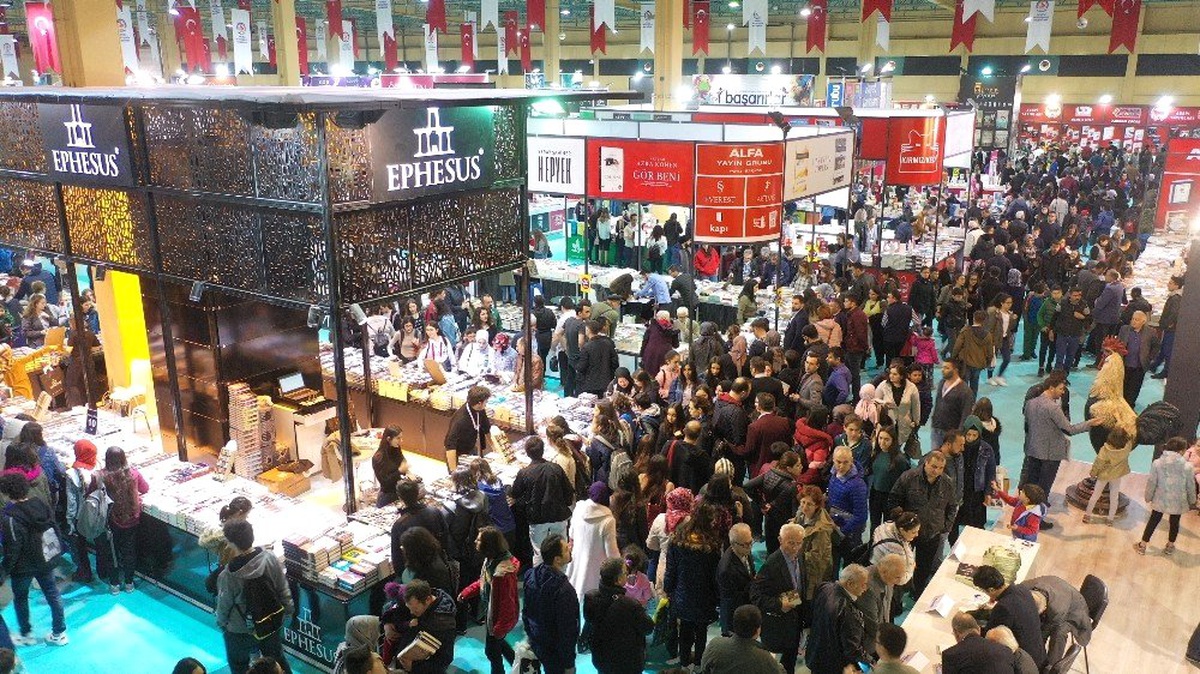 Kitap Fuarında Yazar Yağmuru Yaşanacak