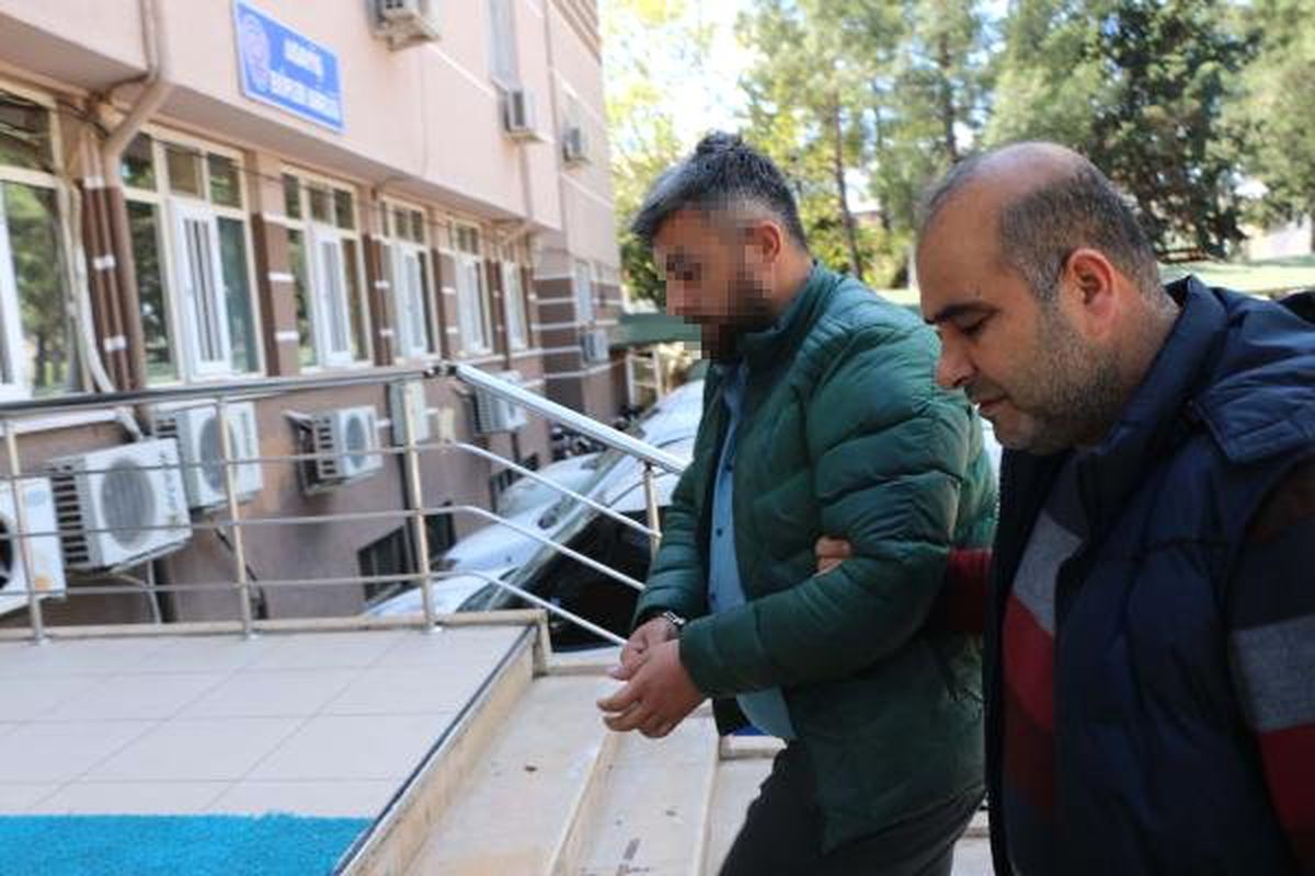 Mescitten Yardım Kutusu Çaldı, Başka Bir Mescitte Uyurken Yakalandı