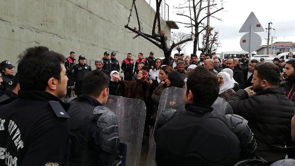 Polis, Cezaevi Önünde Eylem Yapılmasına İzin Vermedi