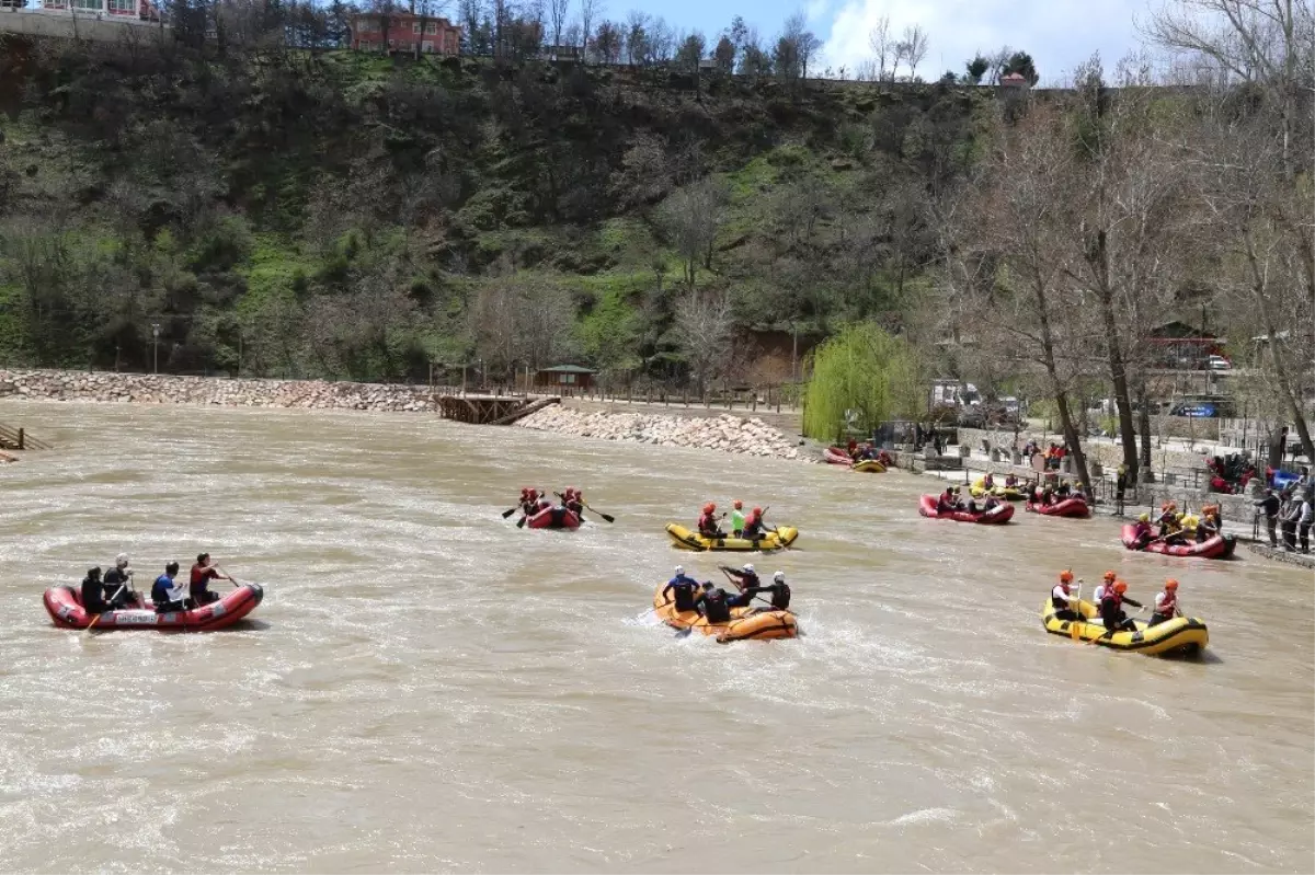 Raftingciler, Munzur\'da Milli Takım İçin Hazırlanıyor