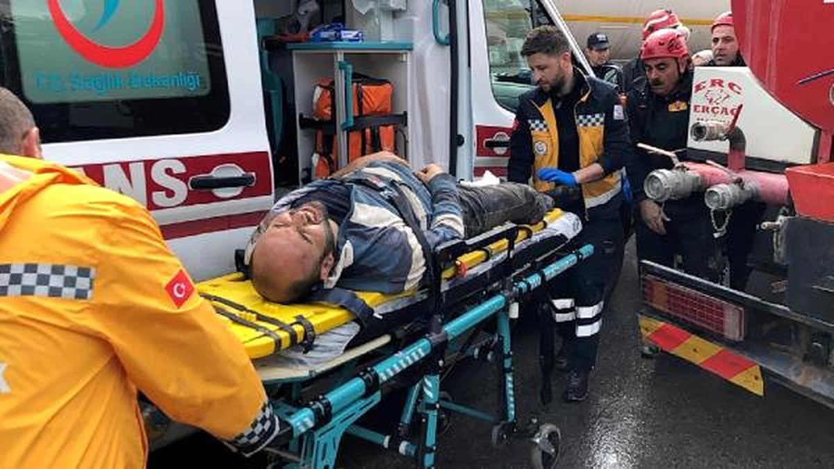 Sakarya\'da Tem\'de Zincirleme Kaza: 5 Yaralı (2)- Yeniden