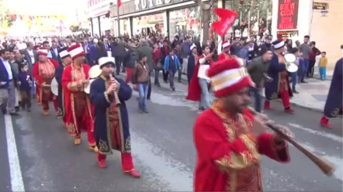 Şanlıurfa\'nın Kurtuluş Yıldönümü Coşkuyla Kutlanıyor