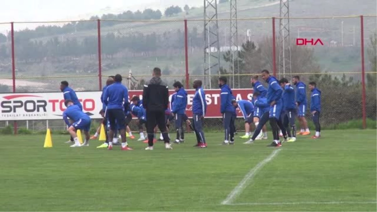 Spor Mustafa Akbaş Avrupa\'ya Gitmenin En Kolay Yolu Kupayı Almak