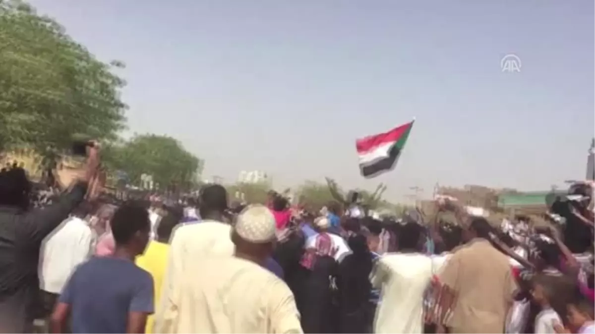 Sudan\'da Askeri Hareketlilik (2)