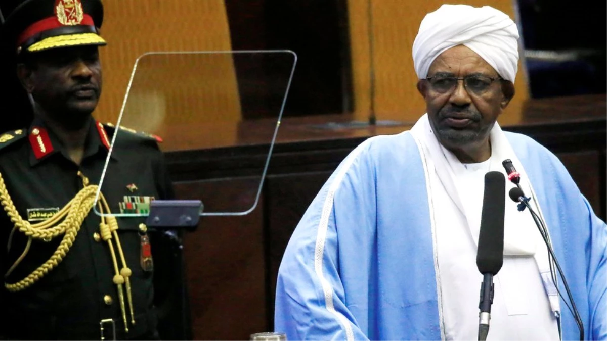 Reuters: Sudan Devlet Başkanı Ömer El Beşir Görevi Bıraktı