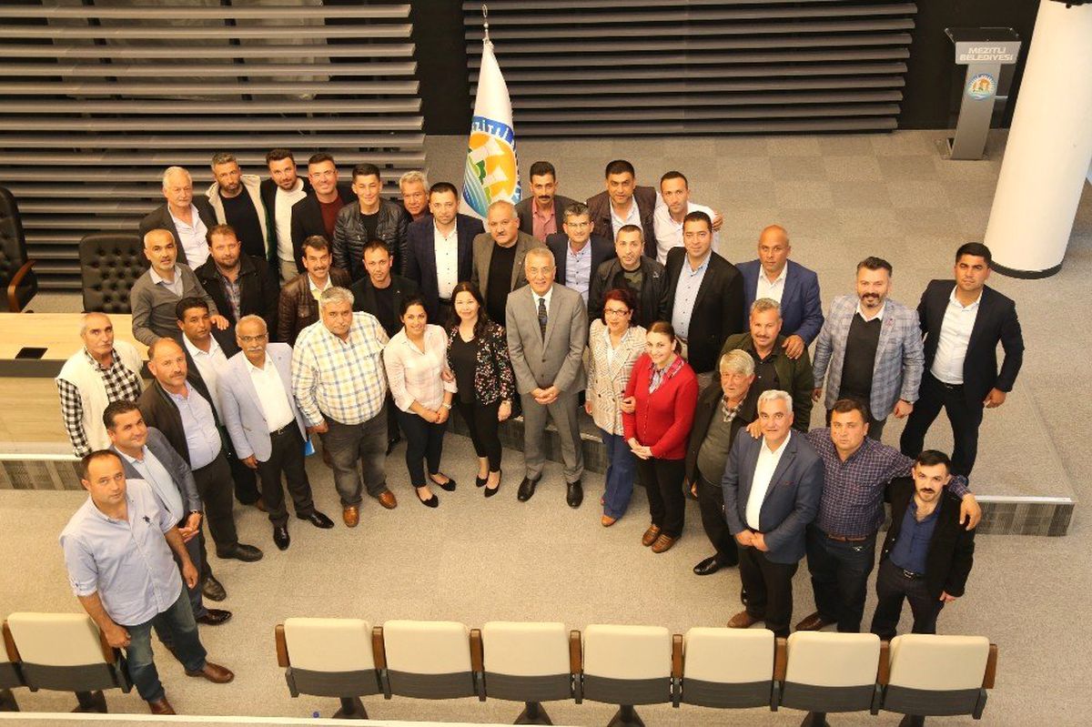 Tarhan: "Muhtarlarımızla İkinci Belediye Meclisi Gibi Çalışacağız"