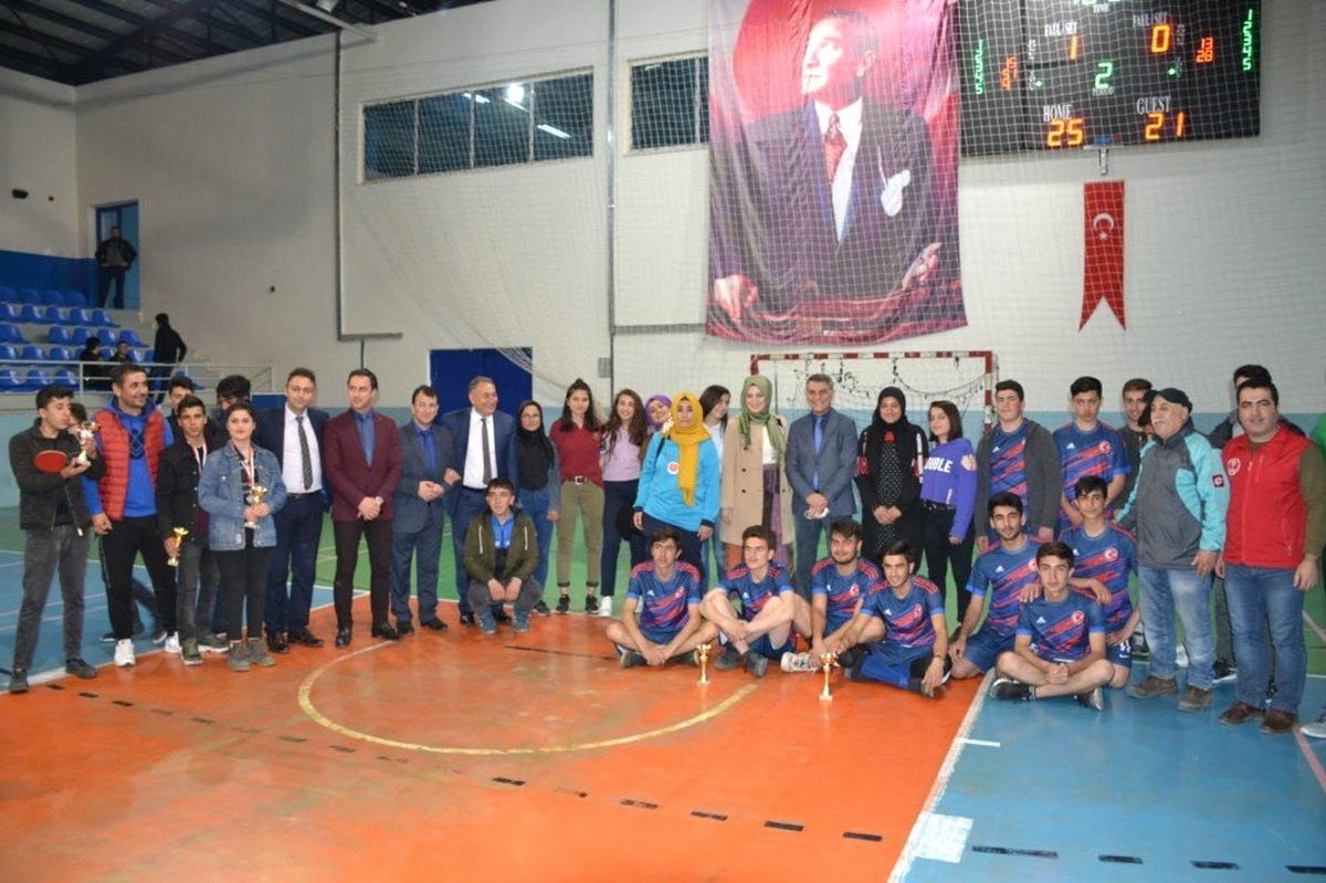 Voleybol ve Masa Tenisi Turnuvaları Sona Erdi
