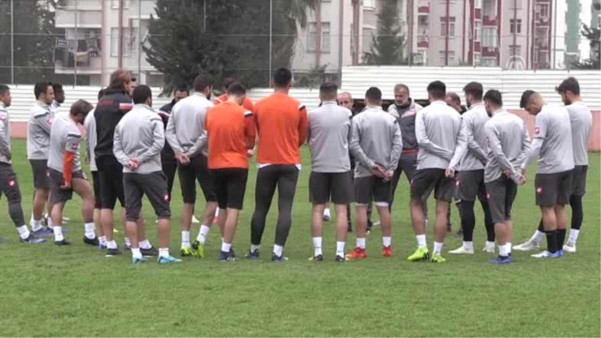 Adanaspor Teknik Direktörü Arın: "Camiamıza Rahat Bir Nefes Aldırmak İstiyoruz"