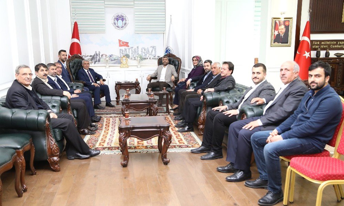 AK Parti\'den Güder\'e Hayırlı Olsun Ziyareti