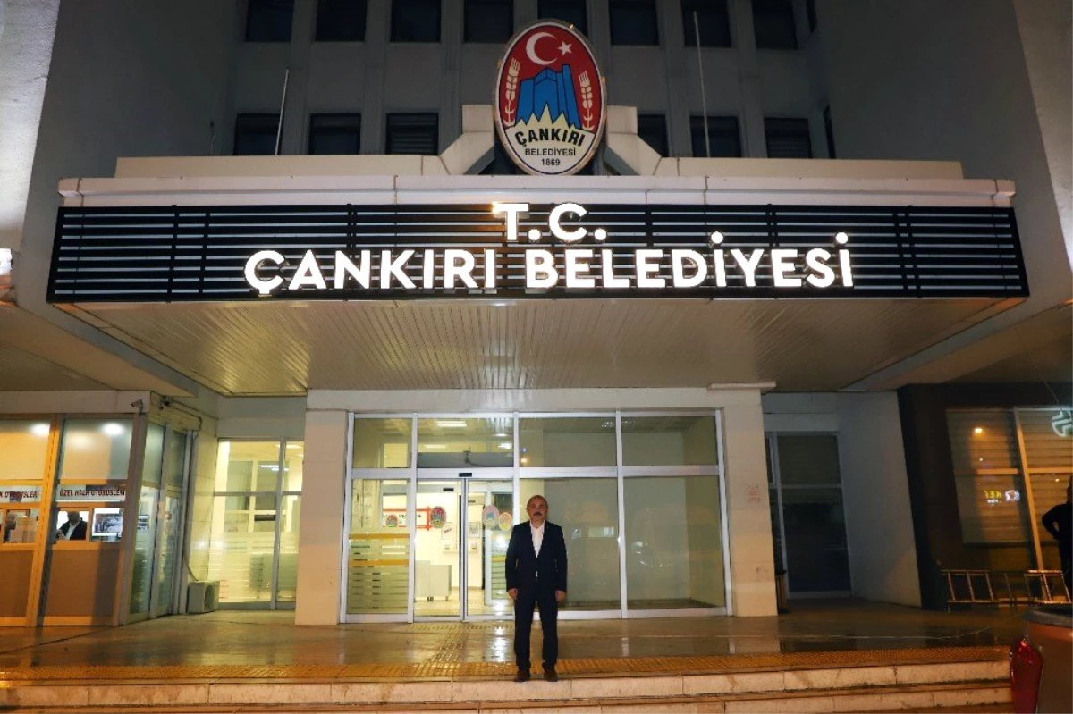 Başkan Esen\'den, "T.c. Çankırı Belediyesi" Tabelası