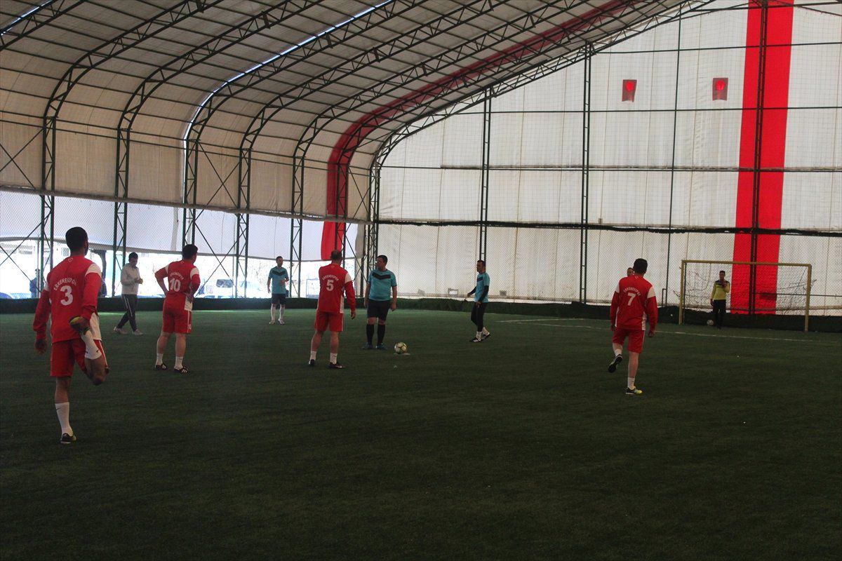 Doğanşehir\'de Futbol Turnuvası Başladı