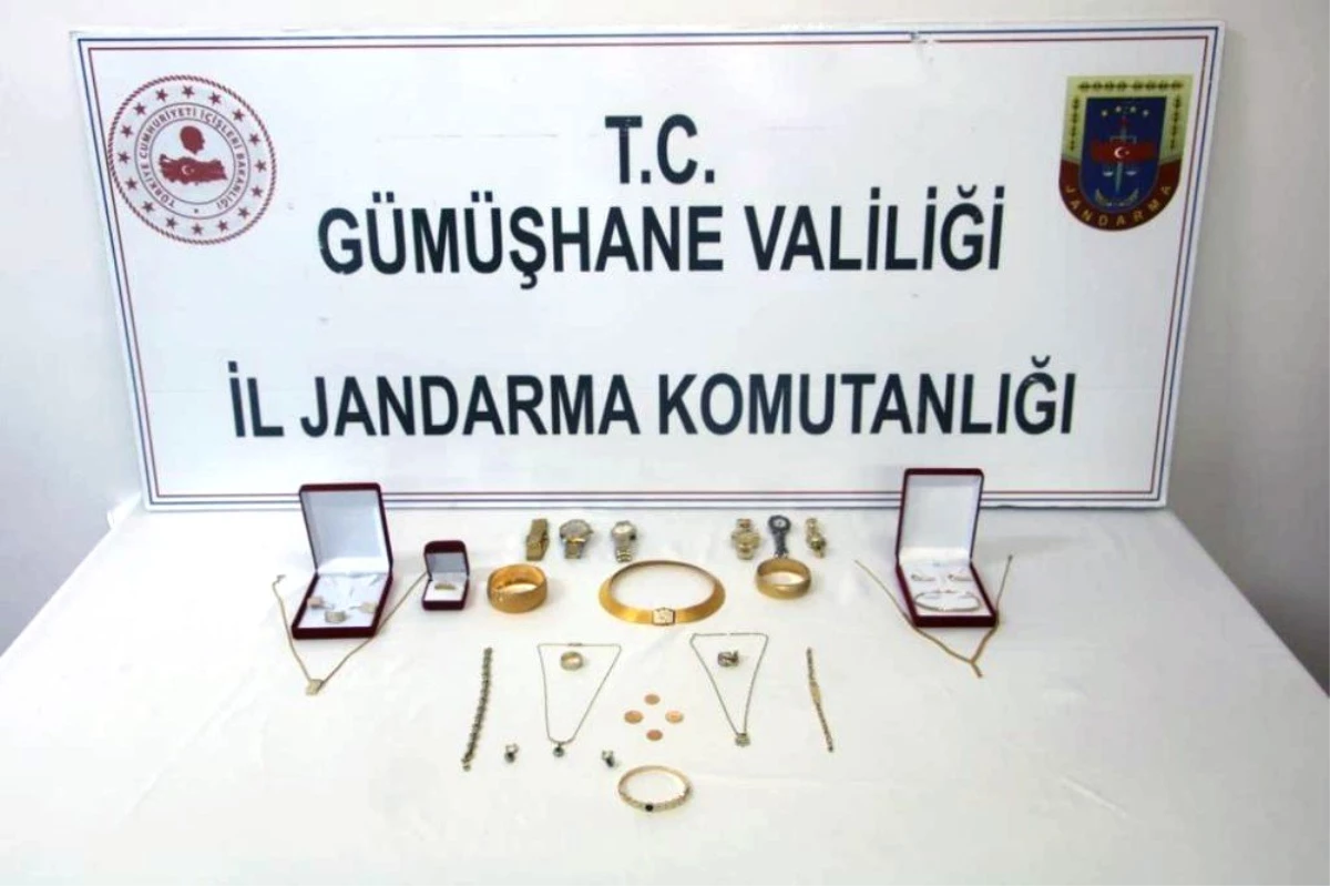 Evden 50 Bin Liralık Altın Çalan Hırsızlar Trabzon\'da Yakayı Ele Verdi