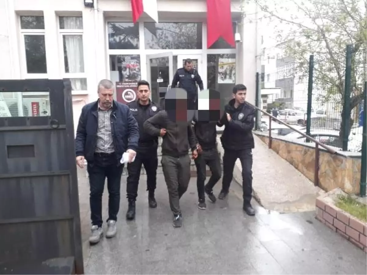 Evine Giren Hırsızları Takip Edip, Kahvehanede Polise Yakalattı