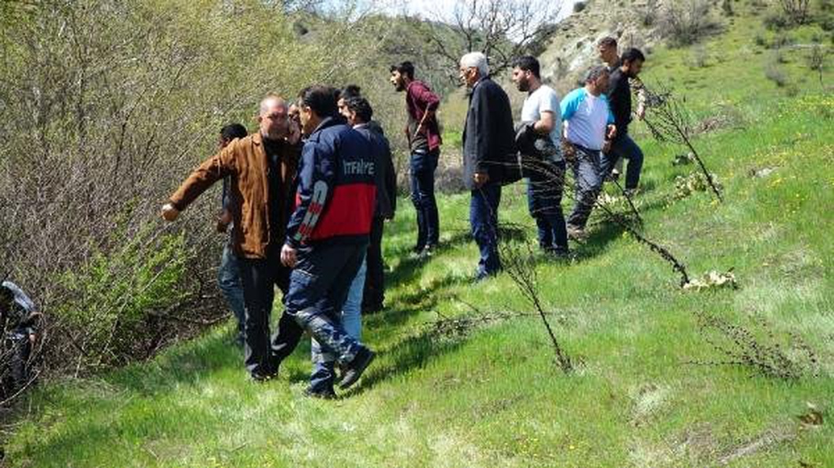 Göksu Irmağı\'na Uçan Kamyonetin Sürücüsünün Cesedi Bulundu