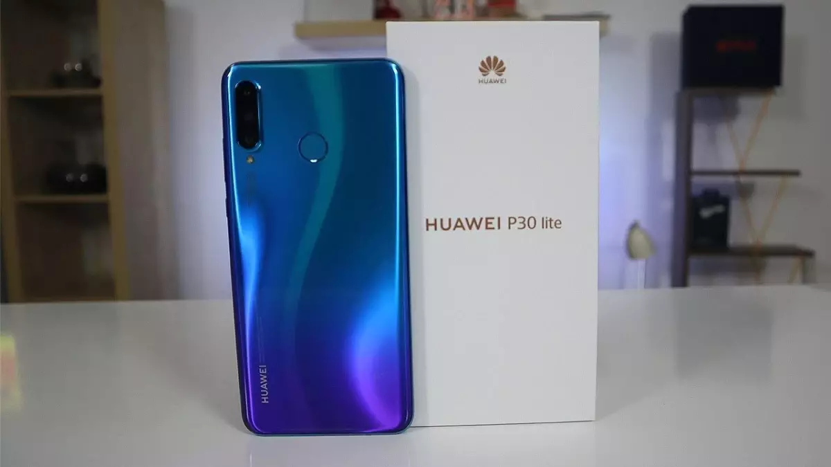 Huawei P30 Lite Elimizde!