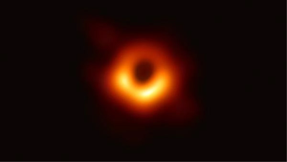 İlk Kez Fotoğraflanan Kara Deliğin İsmi Powehi Oldu