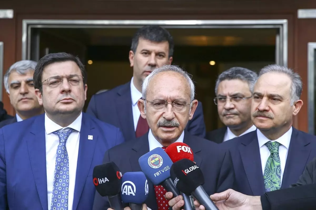 Kılıçdaroğlu\'ndan Bartu Ailesine Taziye Ziyareti