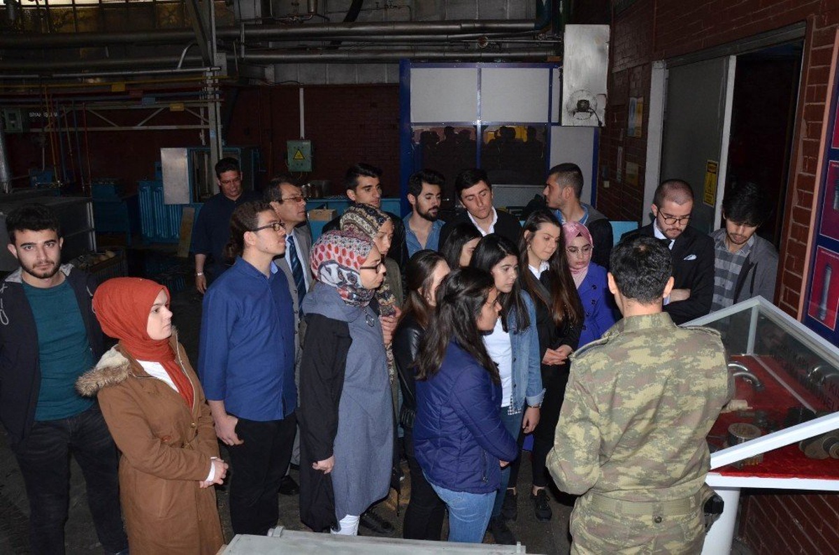 Mühendis Adayları 2.inci Ana Bakım Fabrika Müdürlüğüne Teknik Gezi Düzenledi