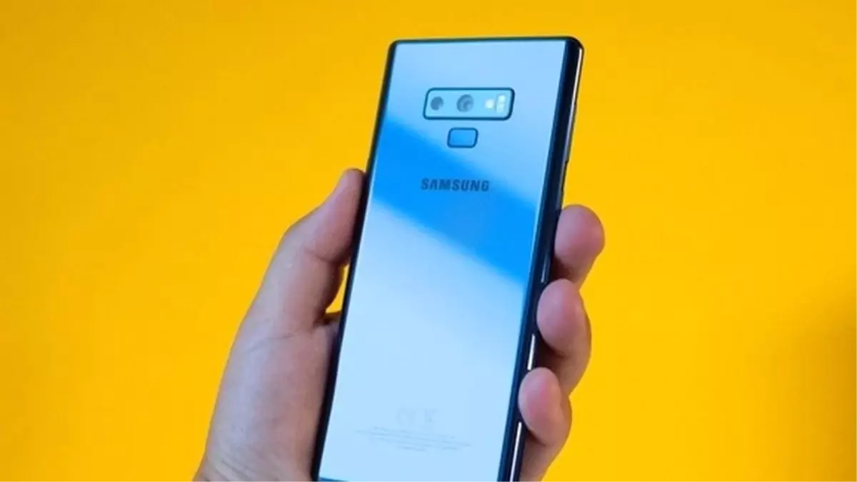 Samsung Galaxy Note10\'un İki Farklı Ölçüyle Karşımızda Olacağı Ortaya Çıktı