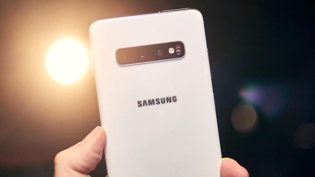 Samsung, Galaxy S10\'un Kameralarını Yazılım Güncellemeleri ile Geliştirecek