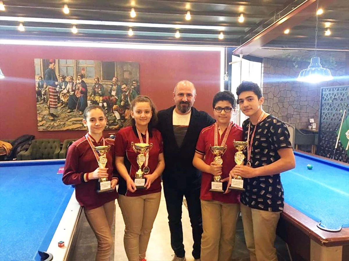 Sorgun\'da Okul Sporları Bilardo Turnuvası Yapıldı