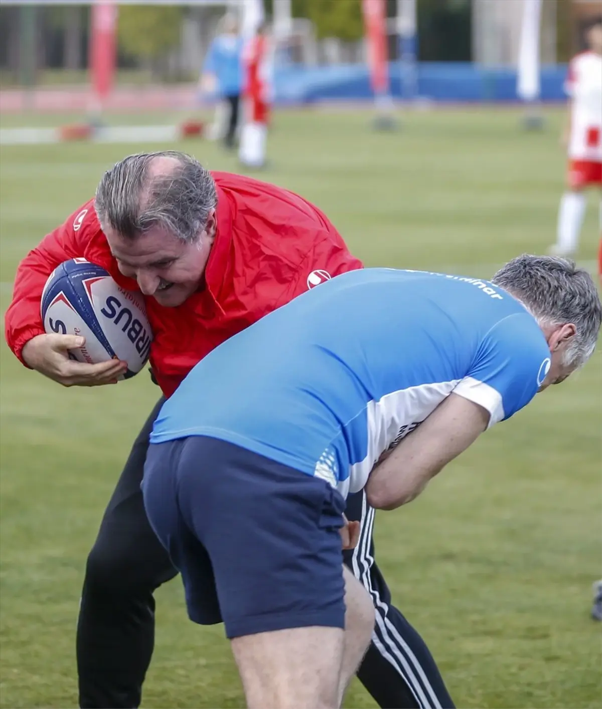 Suriyeli ve Türk Çocuklar, Milletvekilleriyle Futbol Maçı Yaptı