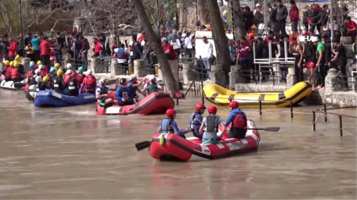 Tunceli\'de Terör Gitti, Rafting Geldi